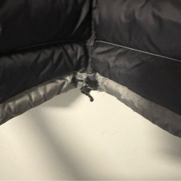 Lolë Gray Duck Down/Feather Quilted Lightweight Hooded Puffer Jacket Coat  L - Picture 7 of 9